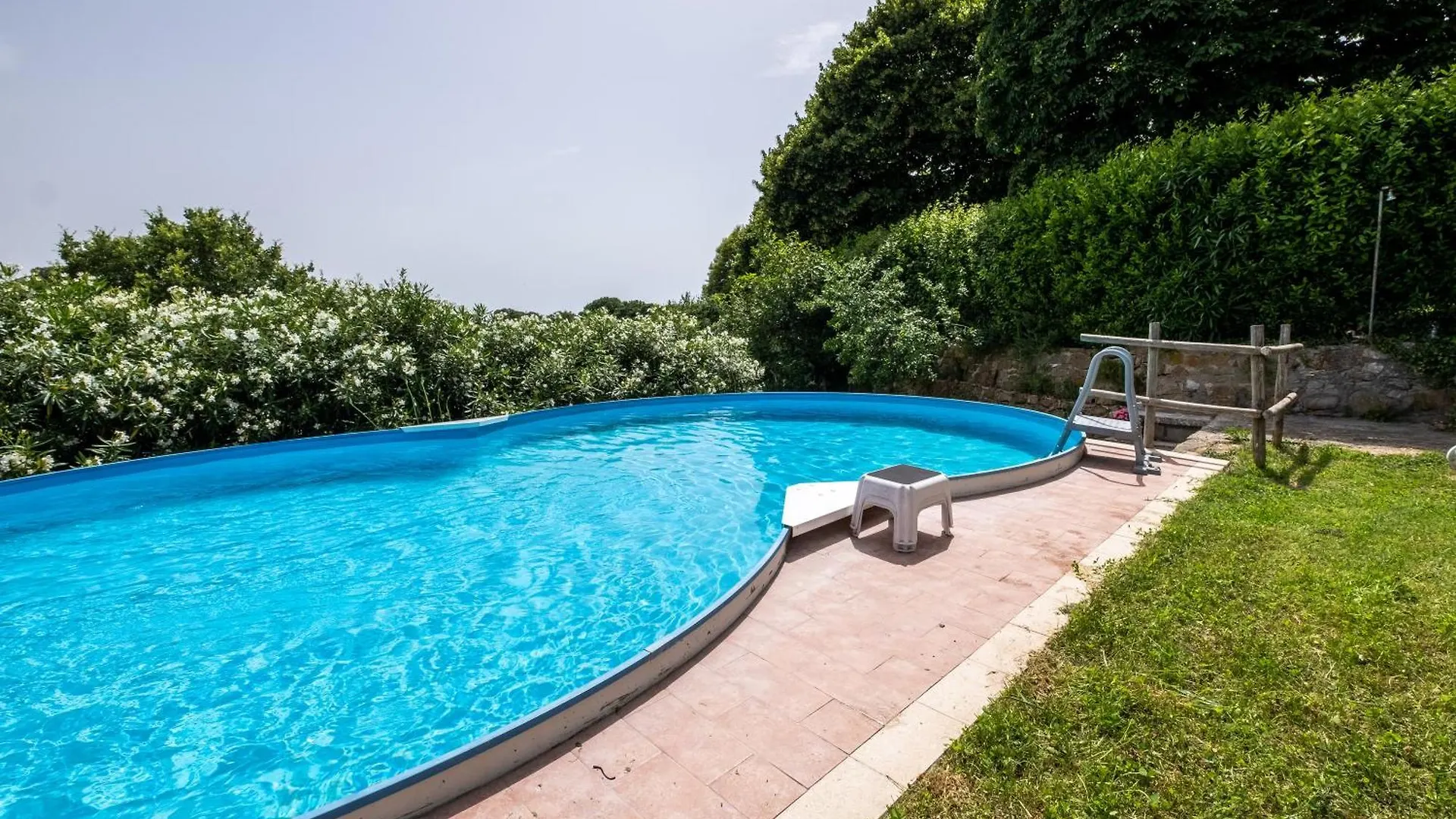 La Pieve - Gerani Villa Pereta Italy
