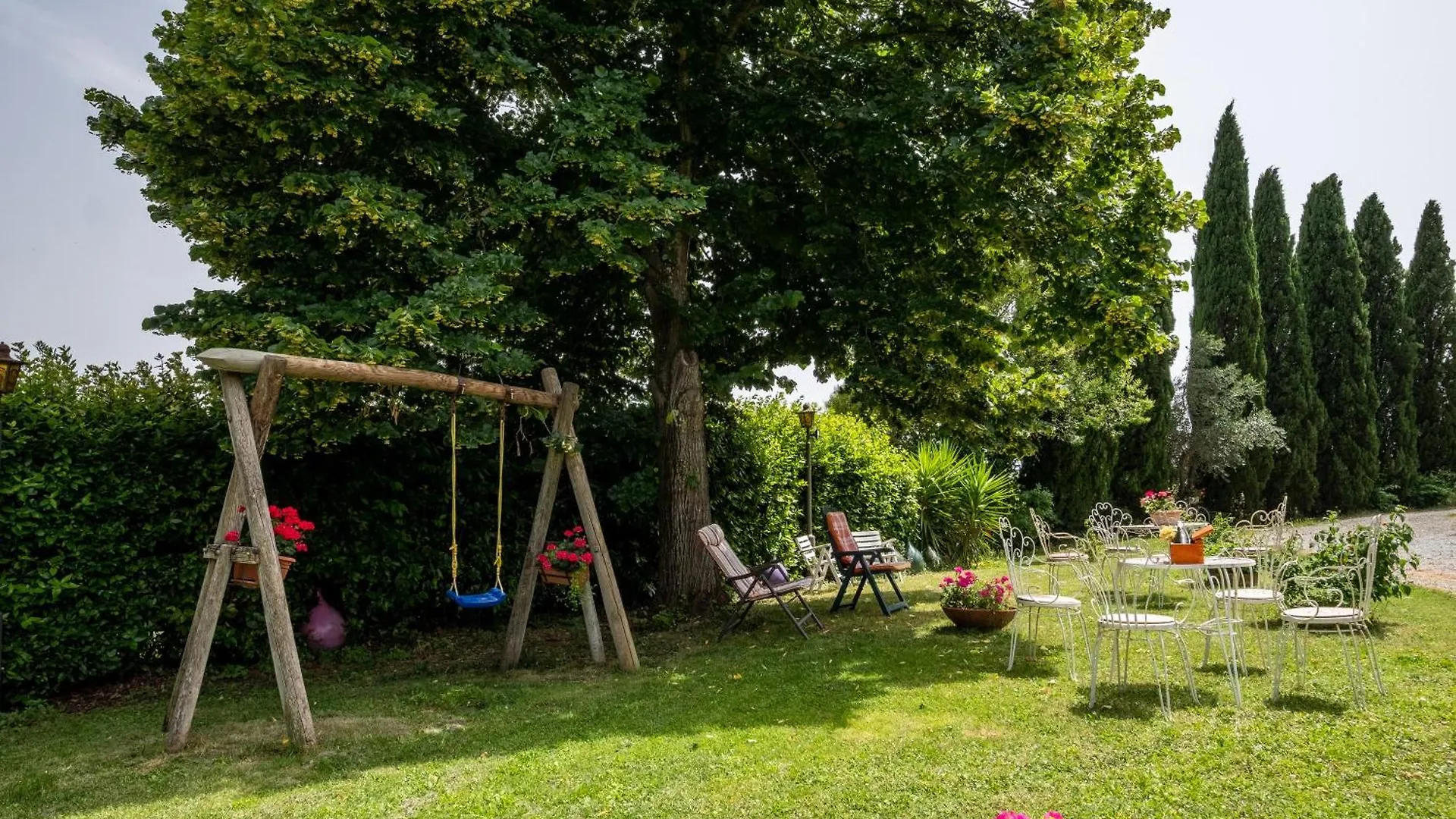 La Pieve - Gerani Villa Pereta Italy